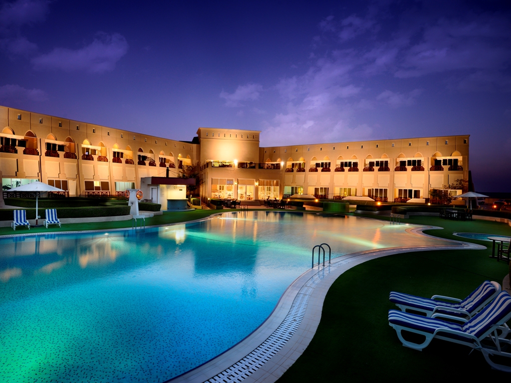 Pool - Atana Hotels