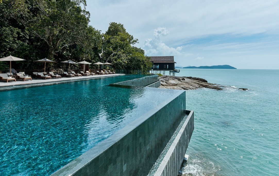 Ritz Carlton Pool