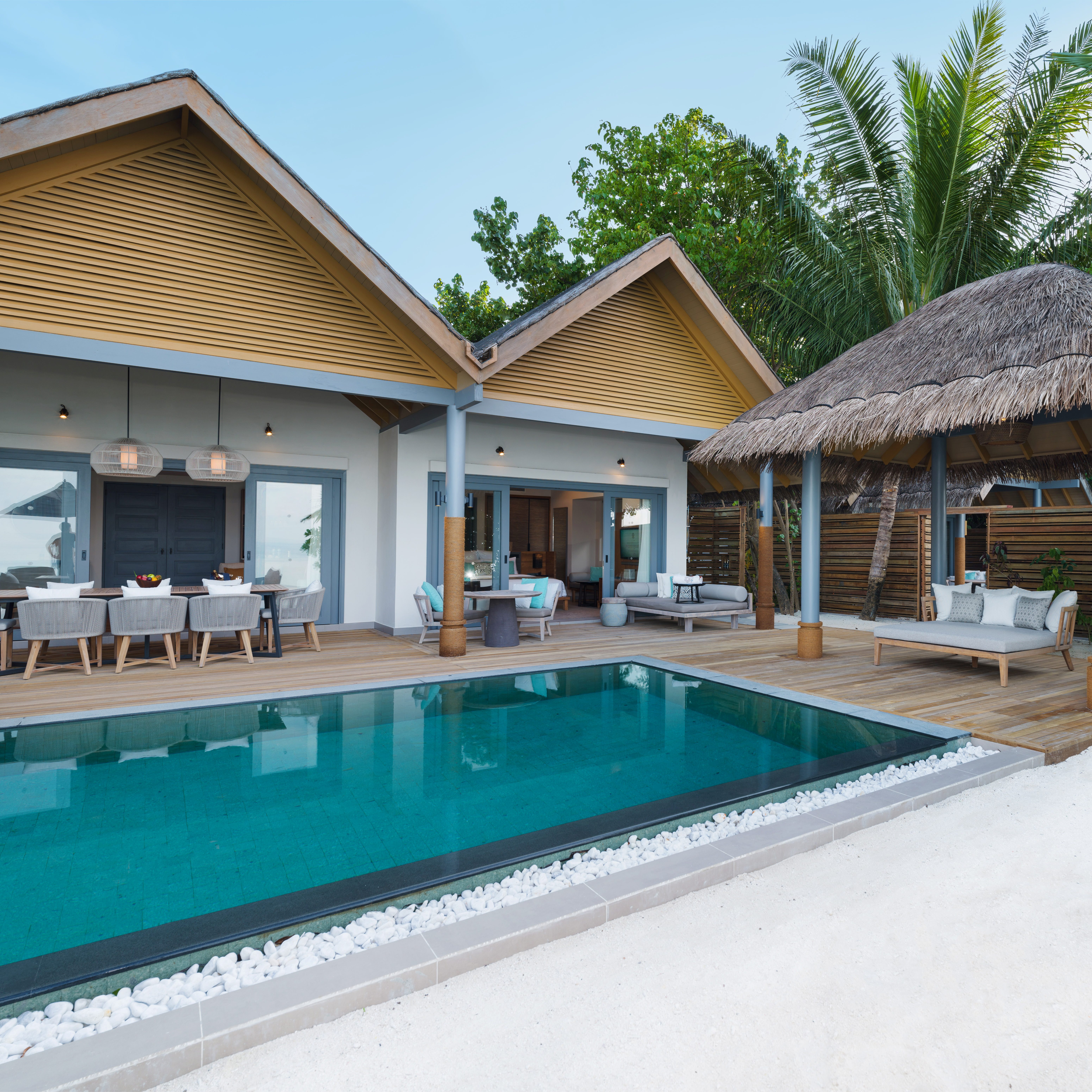 Three Bedroom Beach Pool Residence